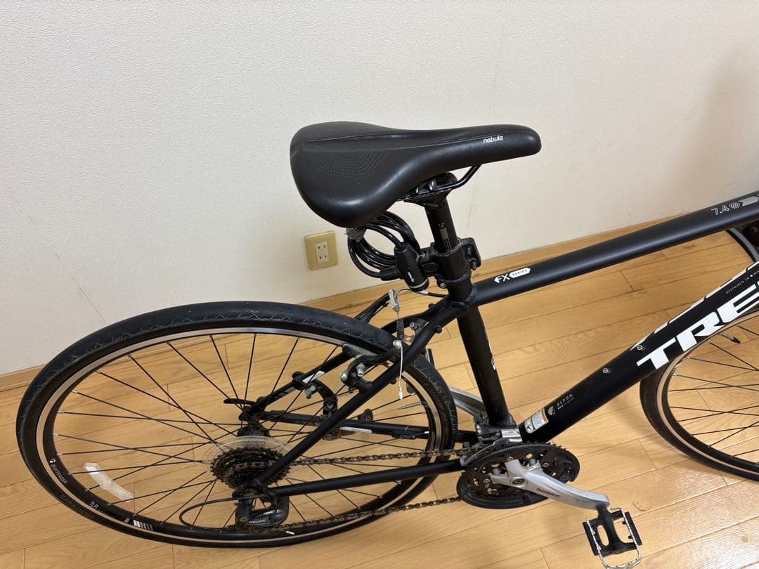 TREK クロスバイク FX7.4