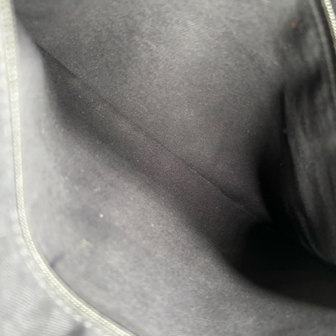 【新品タグ付き】トライオン　ビジネスバッグ　レザー　ブラック　通勤通学　大容量