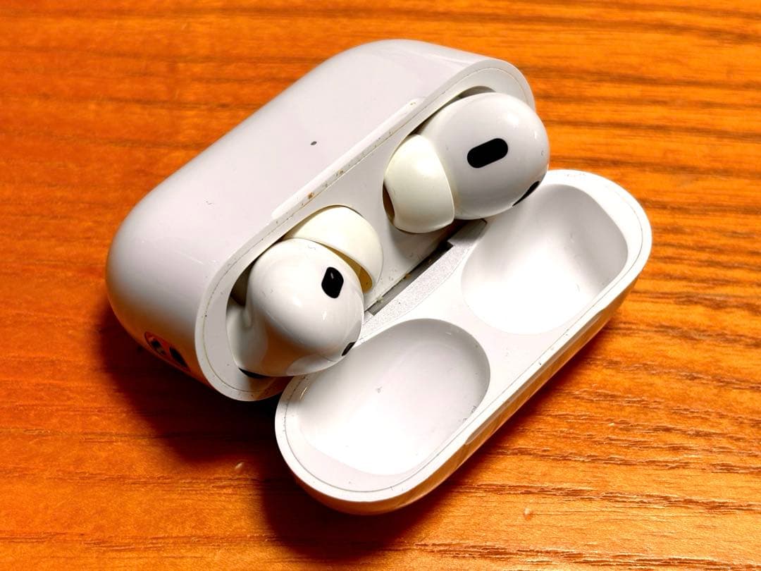 AirPods Pro 第２世代 本体 充電ケース＋保護ケース付き