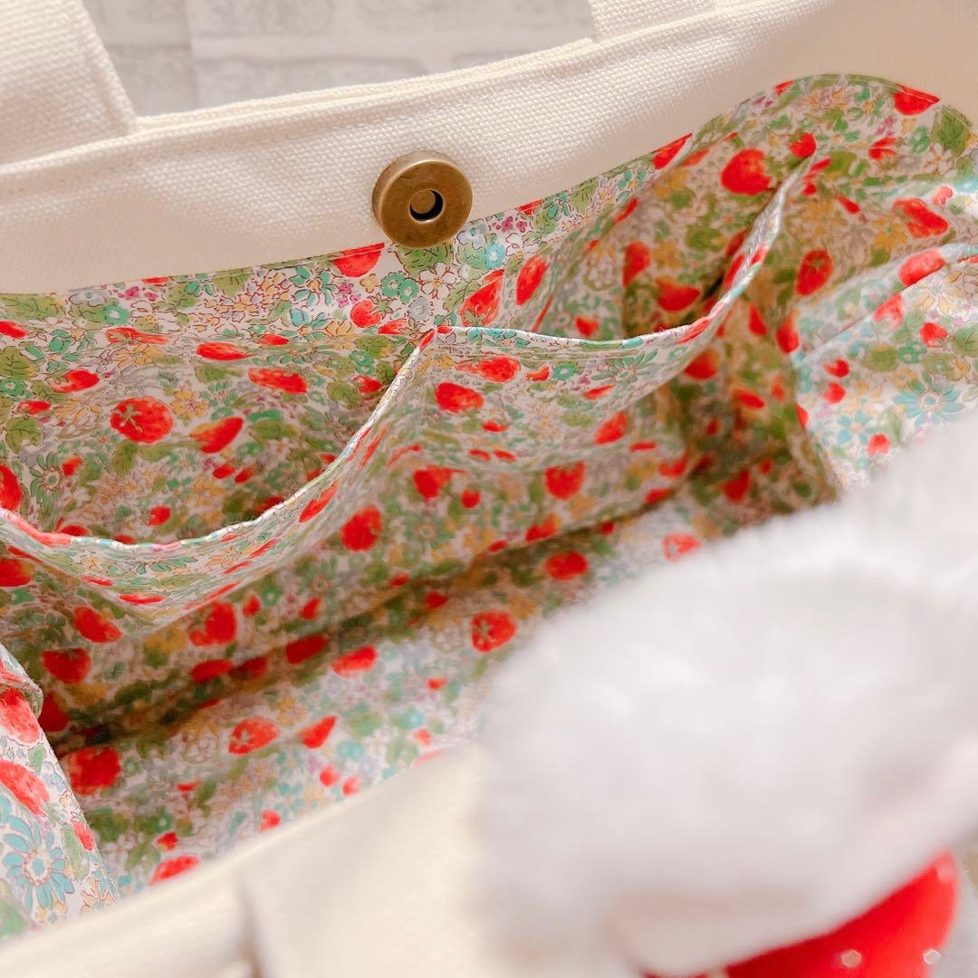 コヤンイサムチョン うさぎ サンダーちゃん のいちご刺繍 フリルトートバッグ