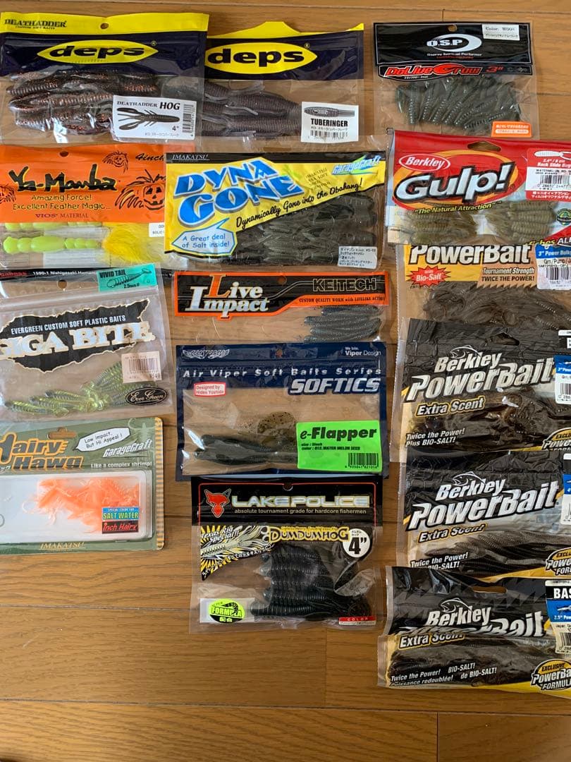 バス釣り引退BOXセット　おまけ新品未使用スピナーベイト 5枚付き