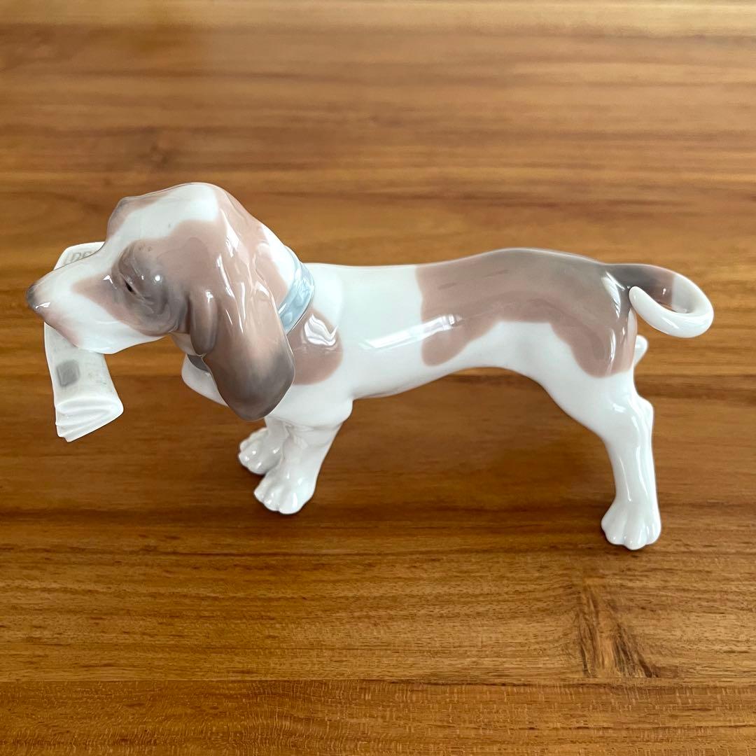 リヤドロ フィギュリン 新聞屋さん 犬 置物 インテリア 人形 磁器 ポーセリン