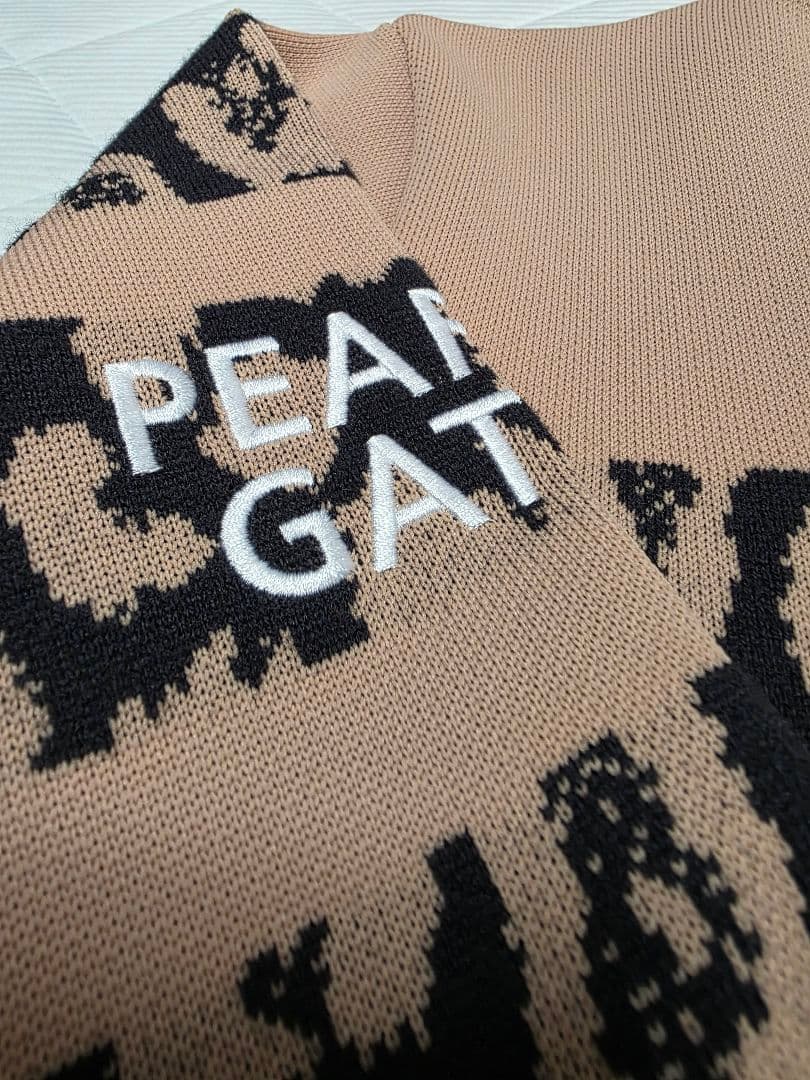 新品タグ付きPEARLY GATES レオパード柄ニット４