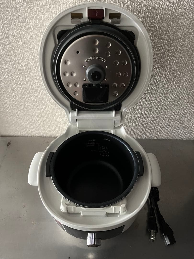 美品　TIGER COOKPOT電気圧力鍋　COK-A220 2.2L