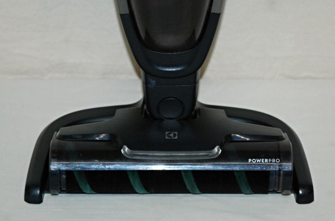 エレクトロラックス PURE Q9 スティッククリーナー 北欧デザイン