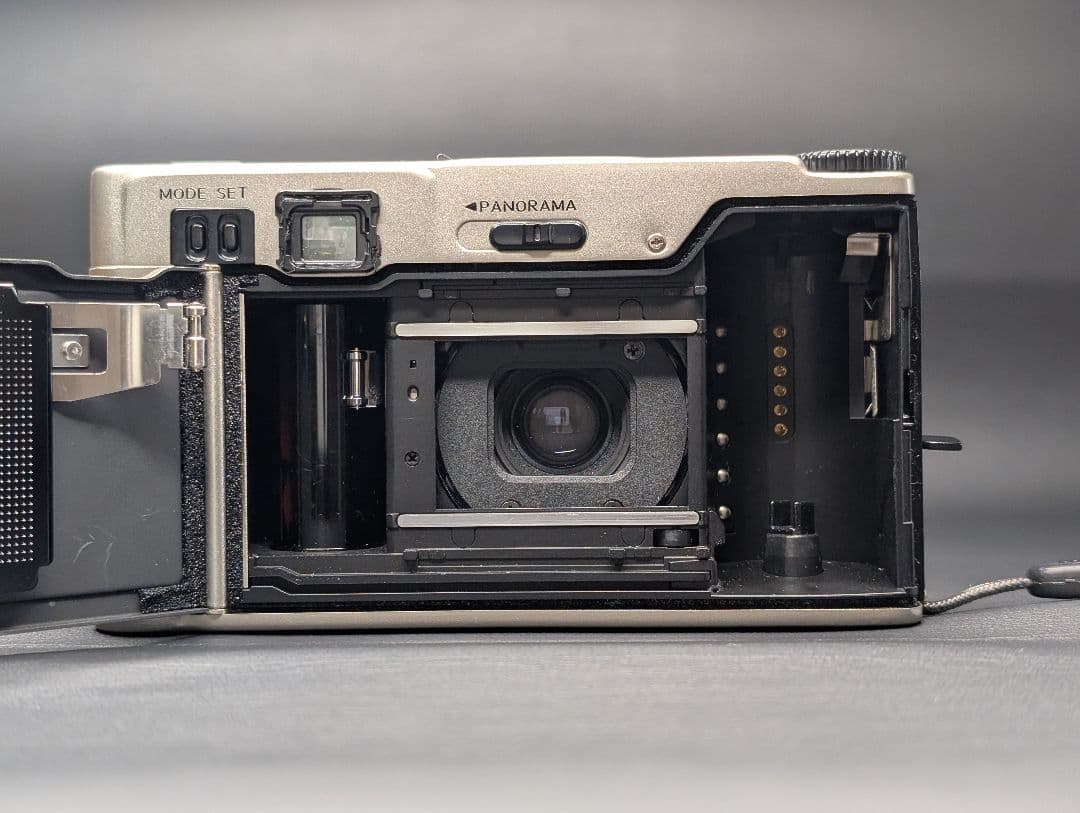 Nikon 35Ti コンパクトフィルムカメラ