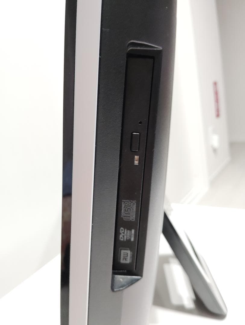 HP Pavilion23 一体型PC i3 8GB SSD128 office