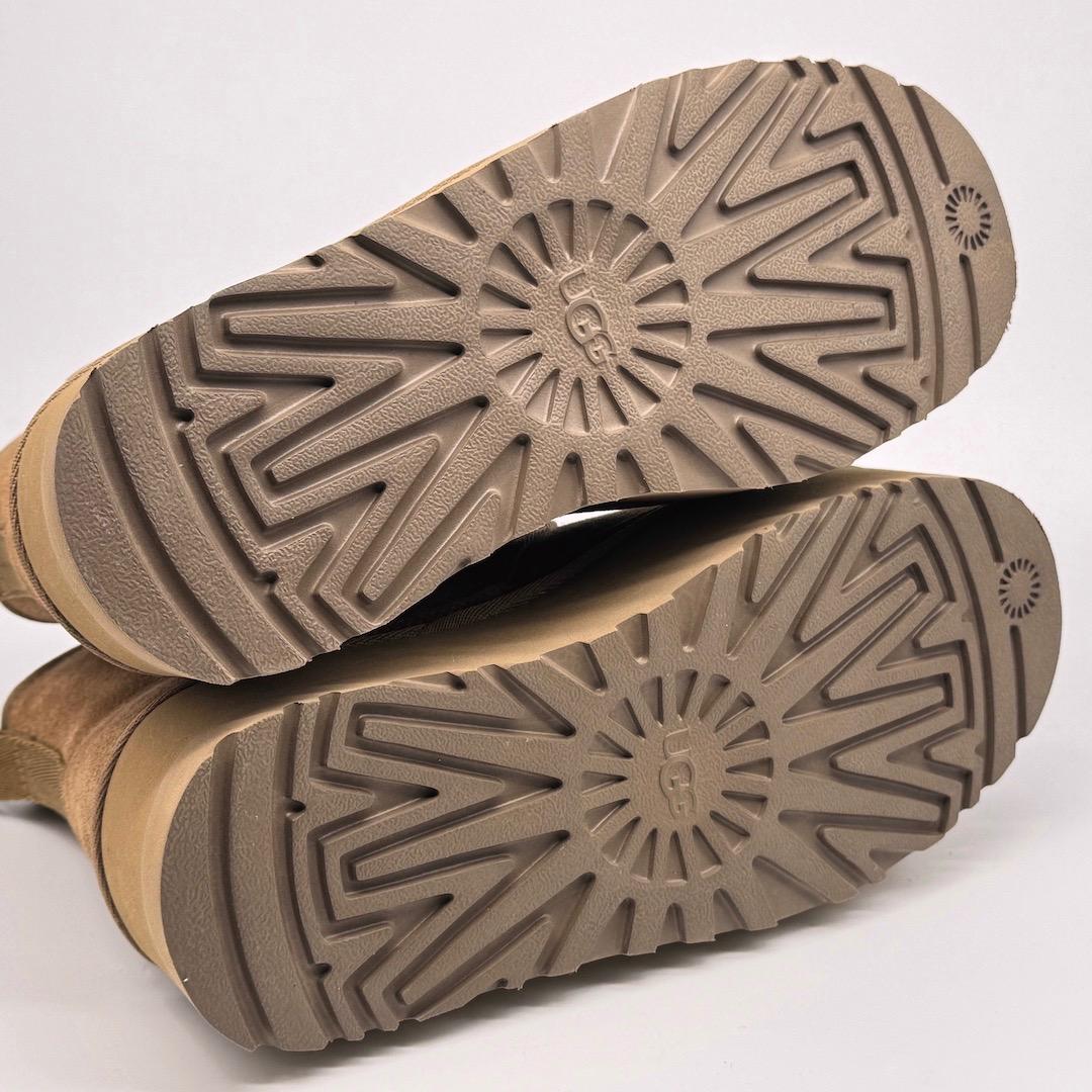 美品 UGG アグ W NEUMEL PLATFORM ブーツ 24cm