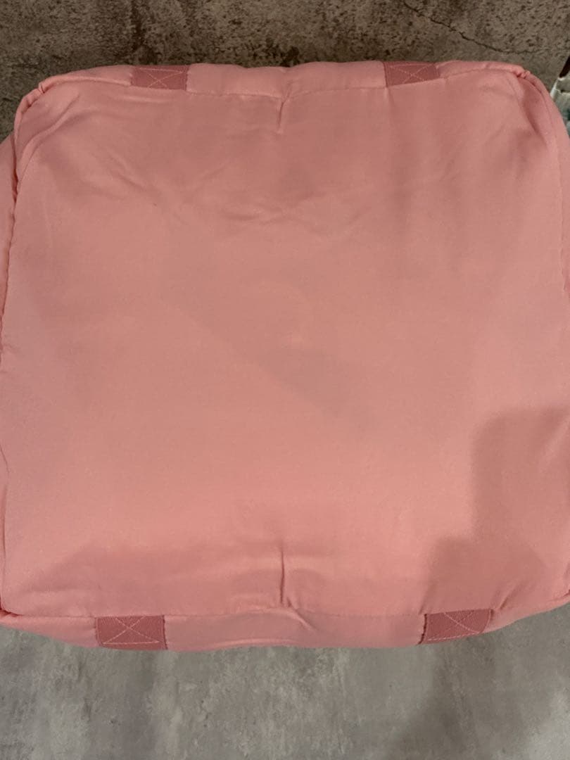 【新品】犬服　ペット　ドライブボックス　キャリーバッグ