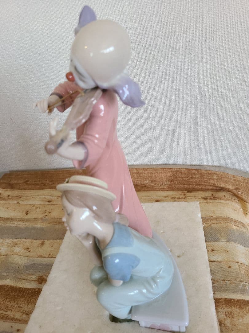 LLADRO リヤドロ　バイオリンを弾くピエロと少女と子犬　陶器　人形　置物