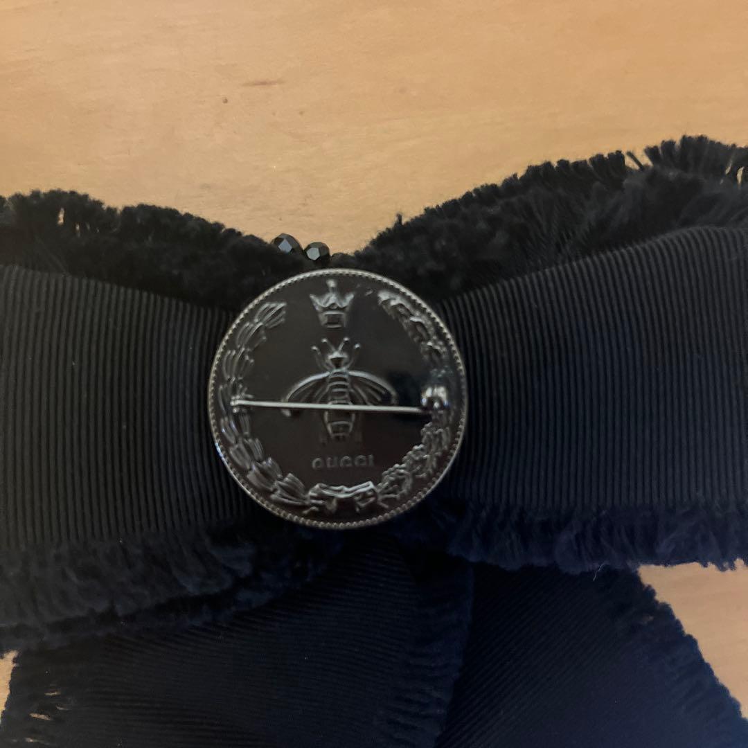 る*る様 GUCCIグログランスリボンブローチ美品