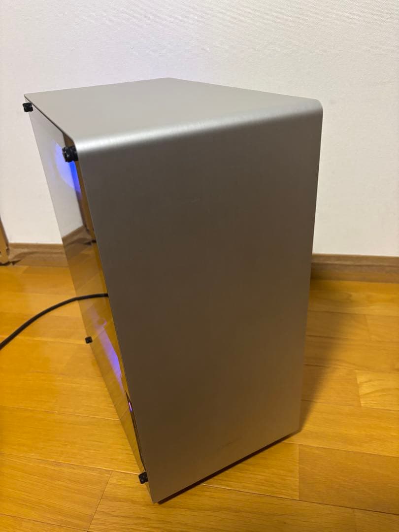 月末値下げ！割とカッコよく光る！自作ゲーミングPC中古。新品M.2SSD i7