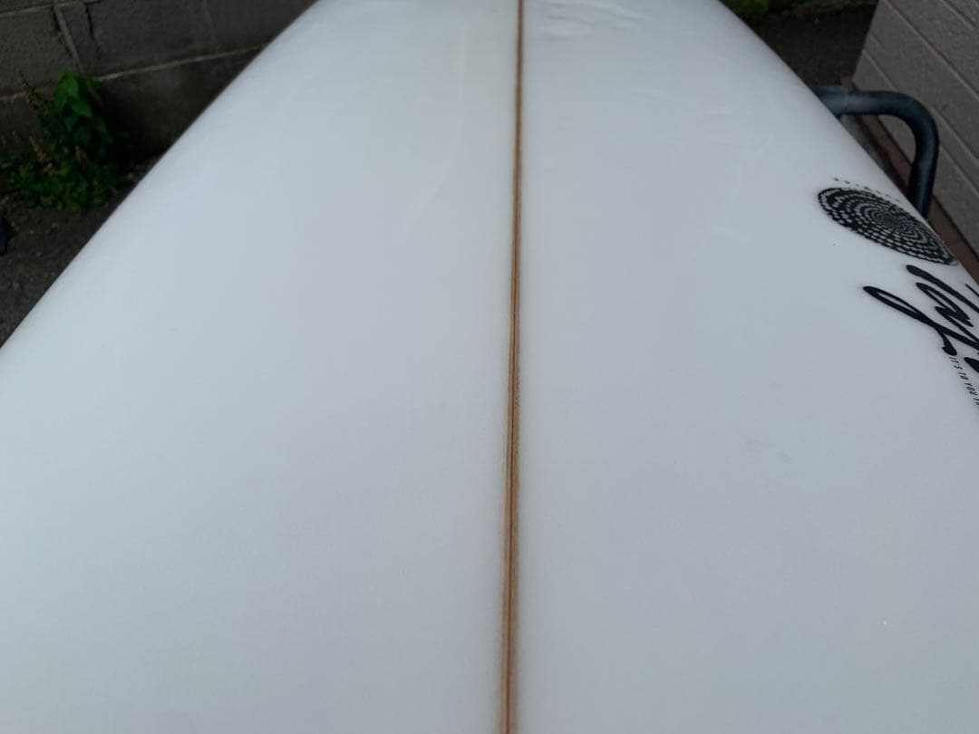 ジャスティスサーフボード、バラクーダシモンズ