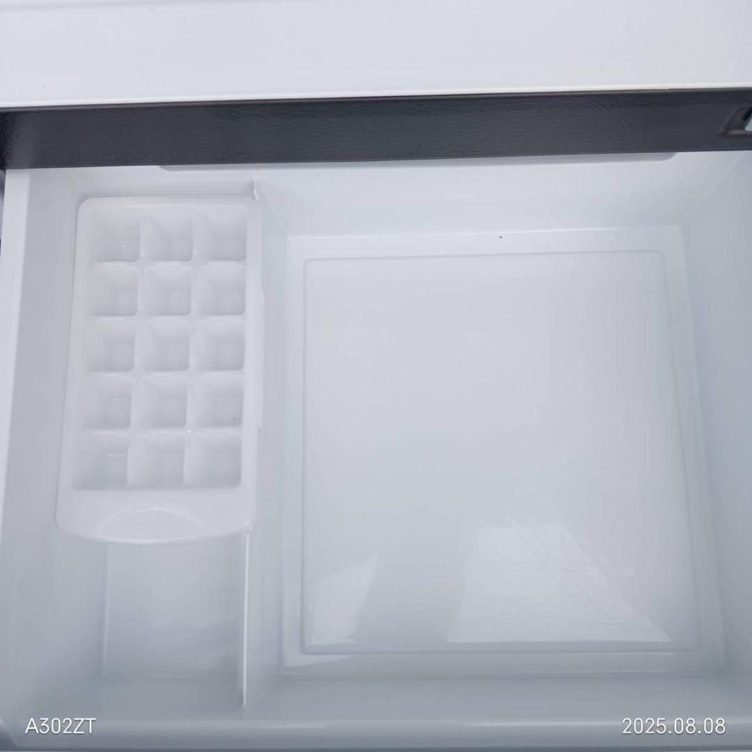 AH002★2023年製★アクア　冷蔵庫　大型　200L木目デザイン　一人暮らし