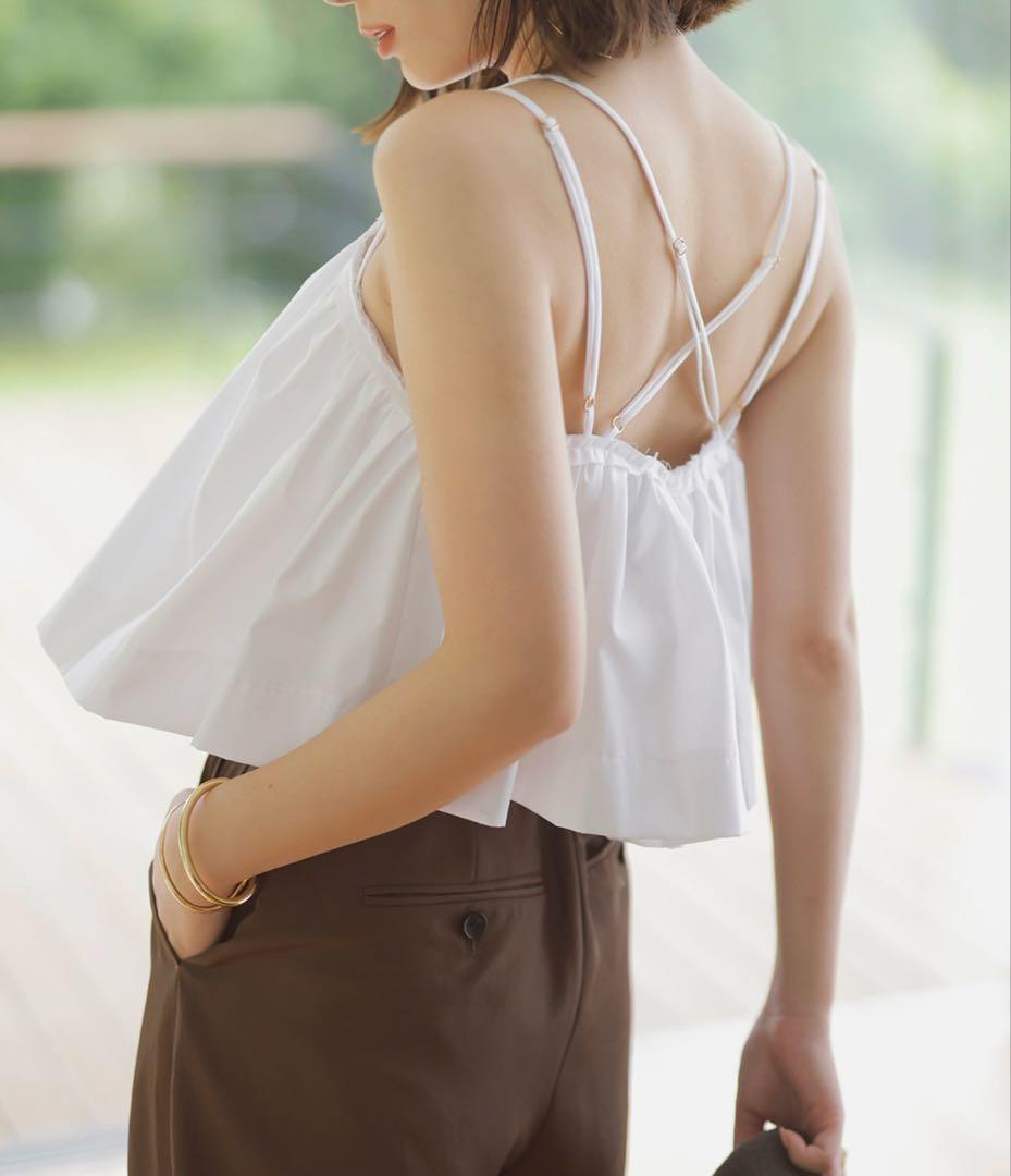 美品　anuans ウィングギャザーキャミブラウス
