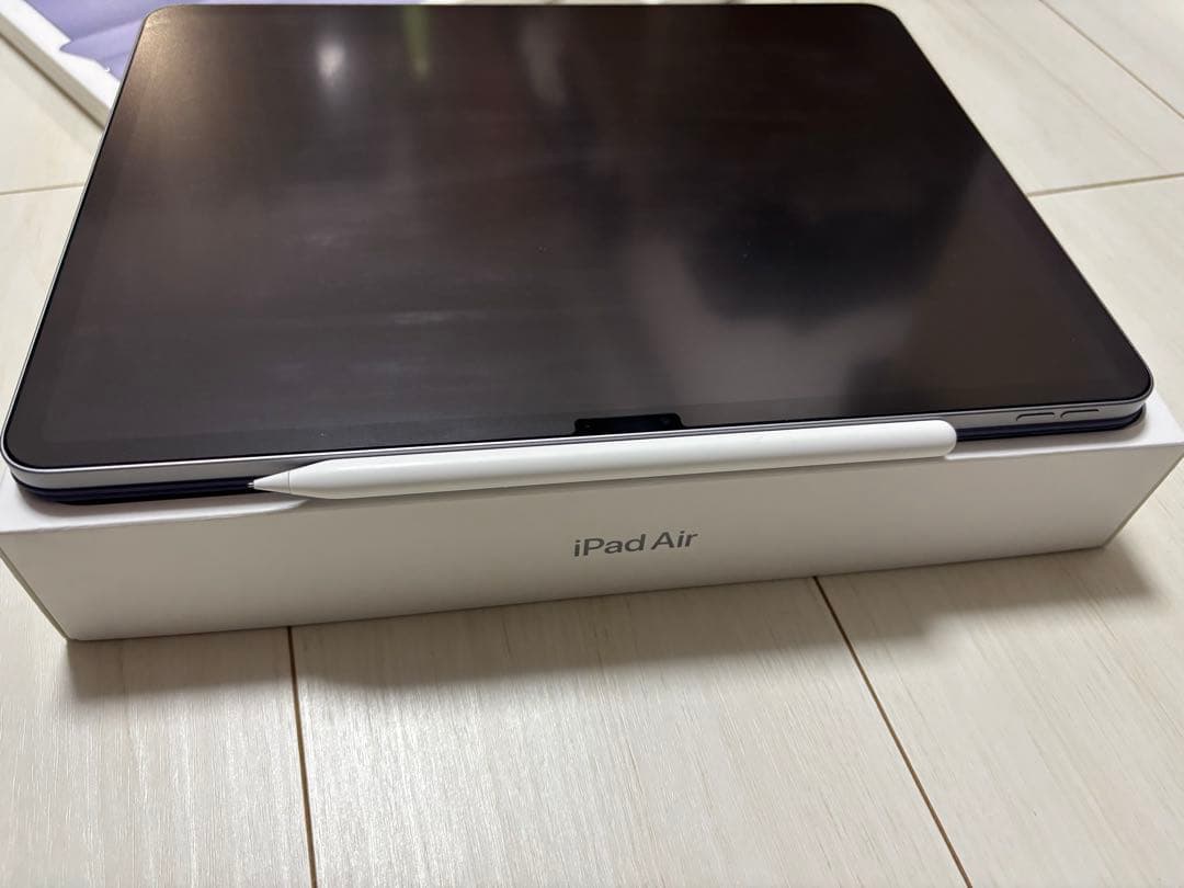 【極上品】M2 iPad Air 13 Pencil pro 純正カバー