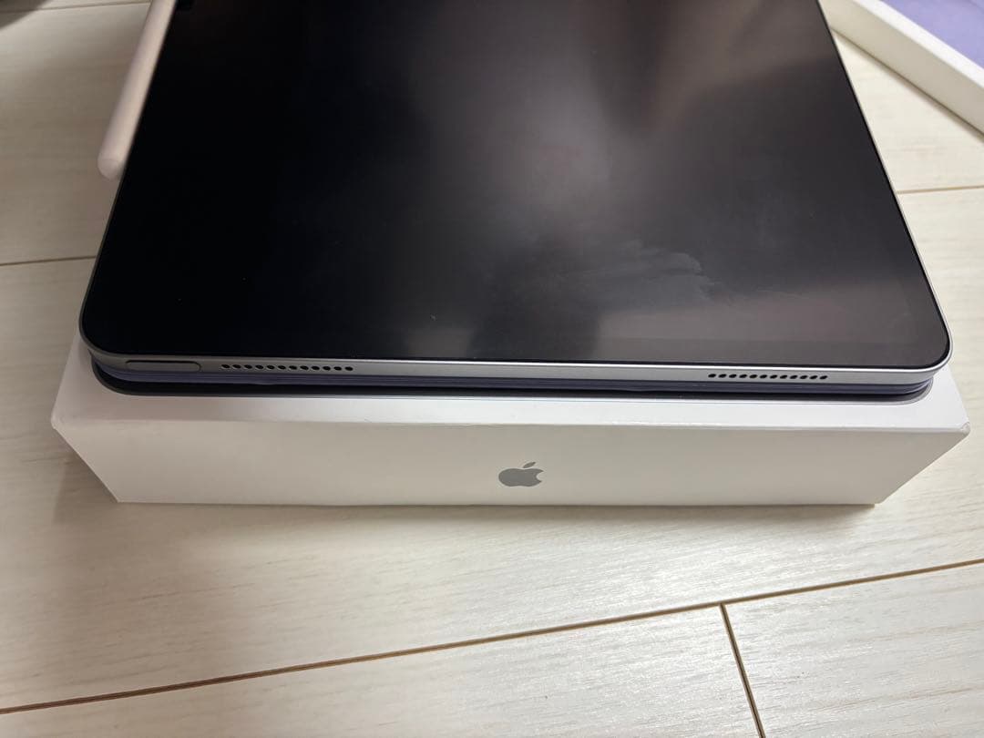 【極上品】M2 iPad Air 13 Pencil pro 純正カバー