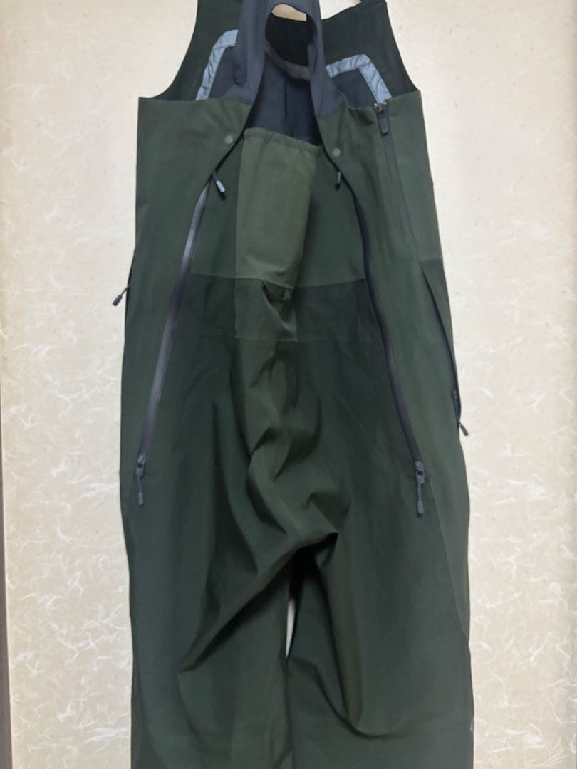 マウンテンハードウェア バウンダリーリッジ 3L ビブ