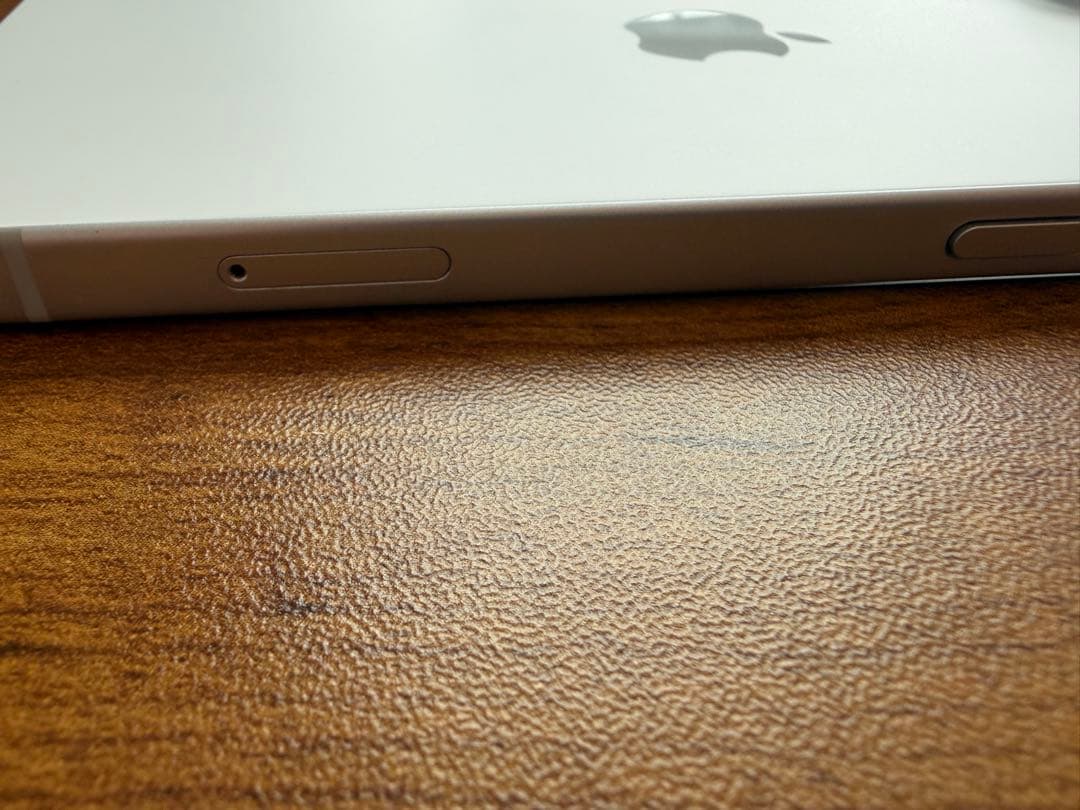 Apple iPhone 15 ブルー本体　128gb 【美品】