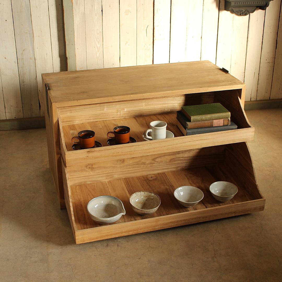 古い木製の引き出し　2段