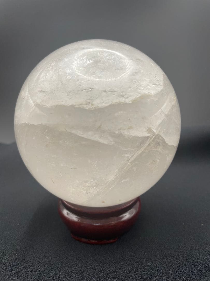 【ヒマラヤ水晶】丸玉 虹入り 約92.6㎜ 1136g 台座付き セール開催中！