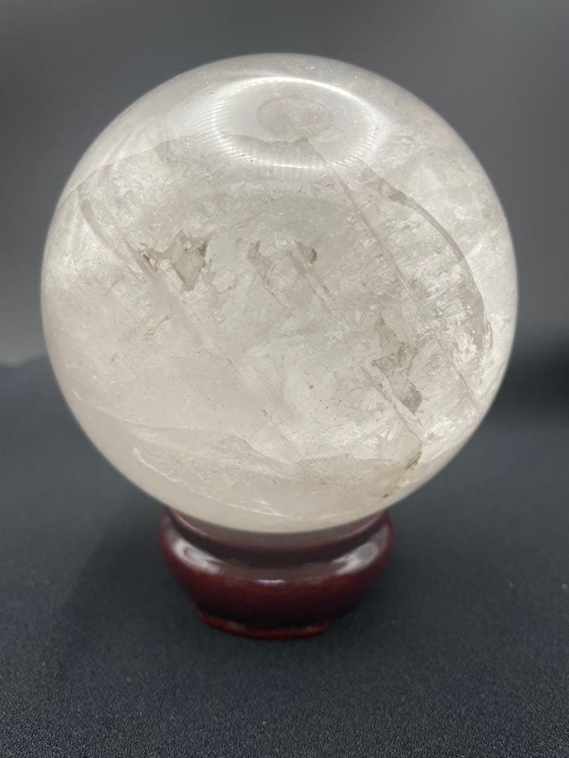 【ヒマラヤ水晶】丸玉 虹入り 約92.6㎜ 1136g 台座付き セール開催中！