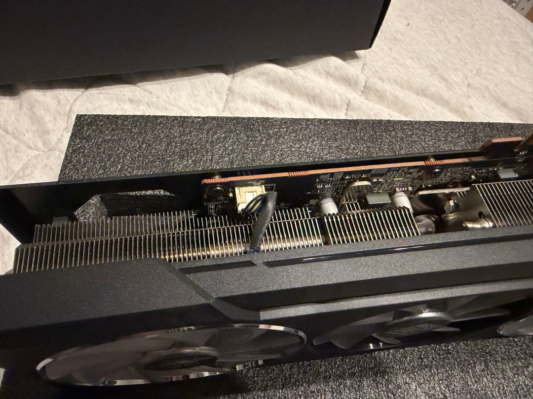 グラフィックボード・グラボ・ビデオカード HELLHOUND RX6700XT