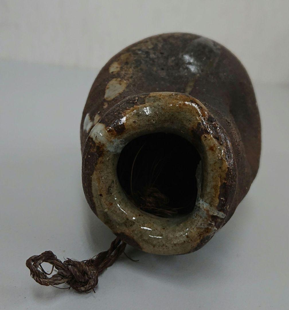 阿漕焼の掛花いれ