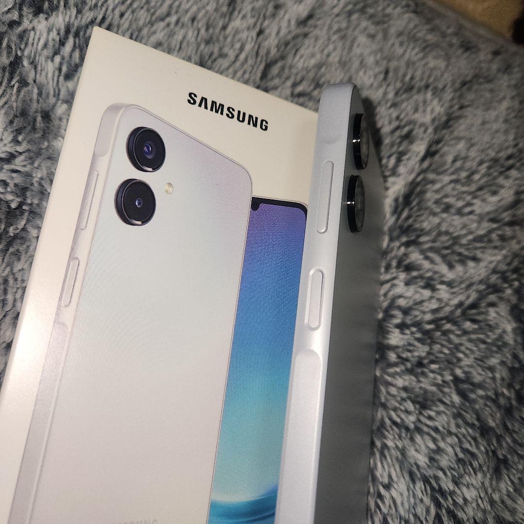 Galaxy a25 5g極美品中古カバーおまけ有り