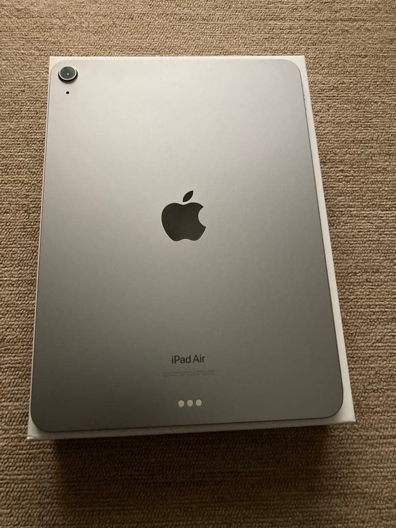 11インチ iPad Air M2 128GBスペースグレー　 新品同様
