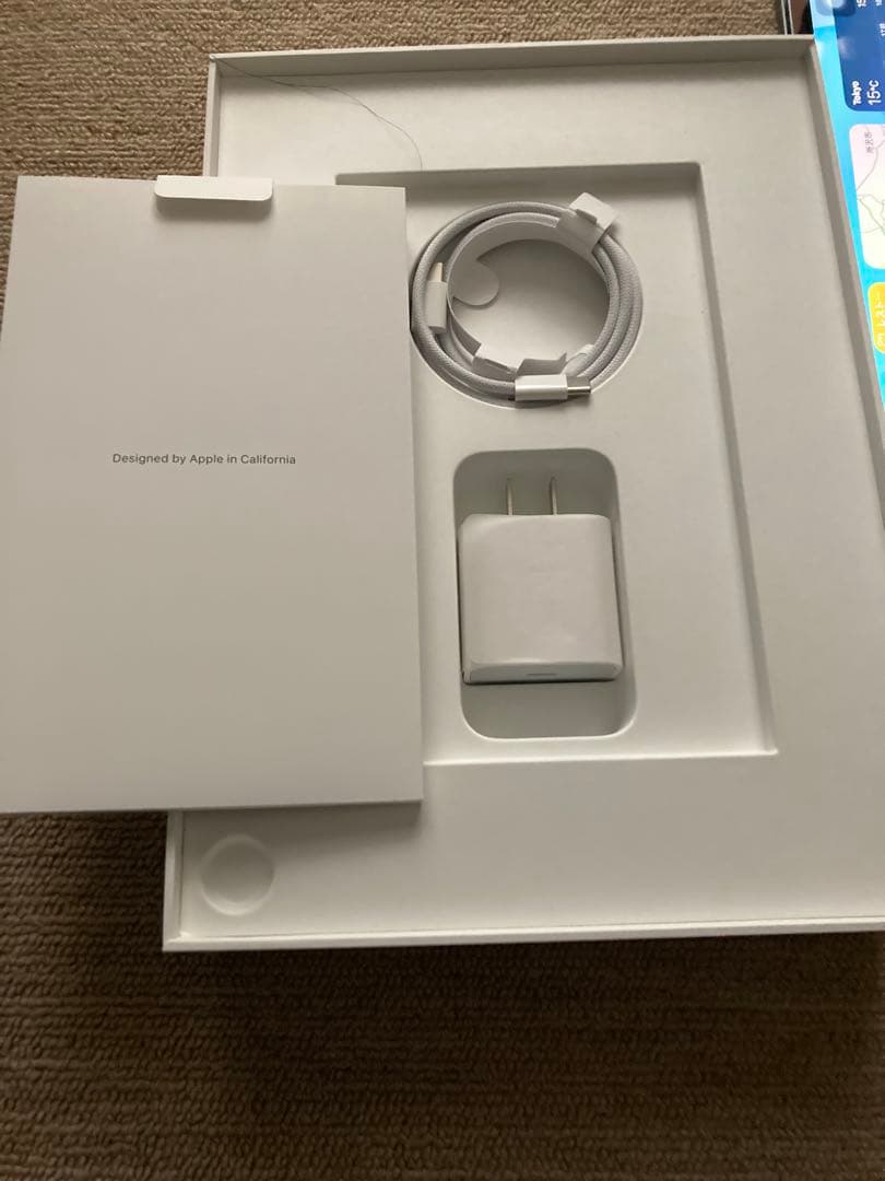 11インチ iPad Air M2 128GBスペースグレー　 新品同様