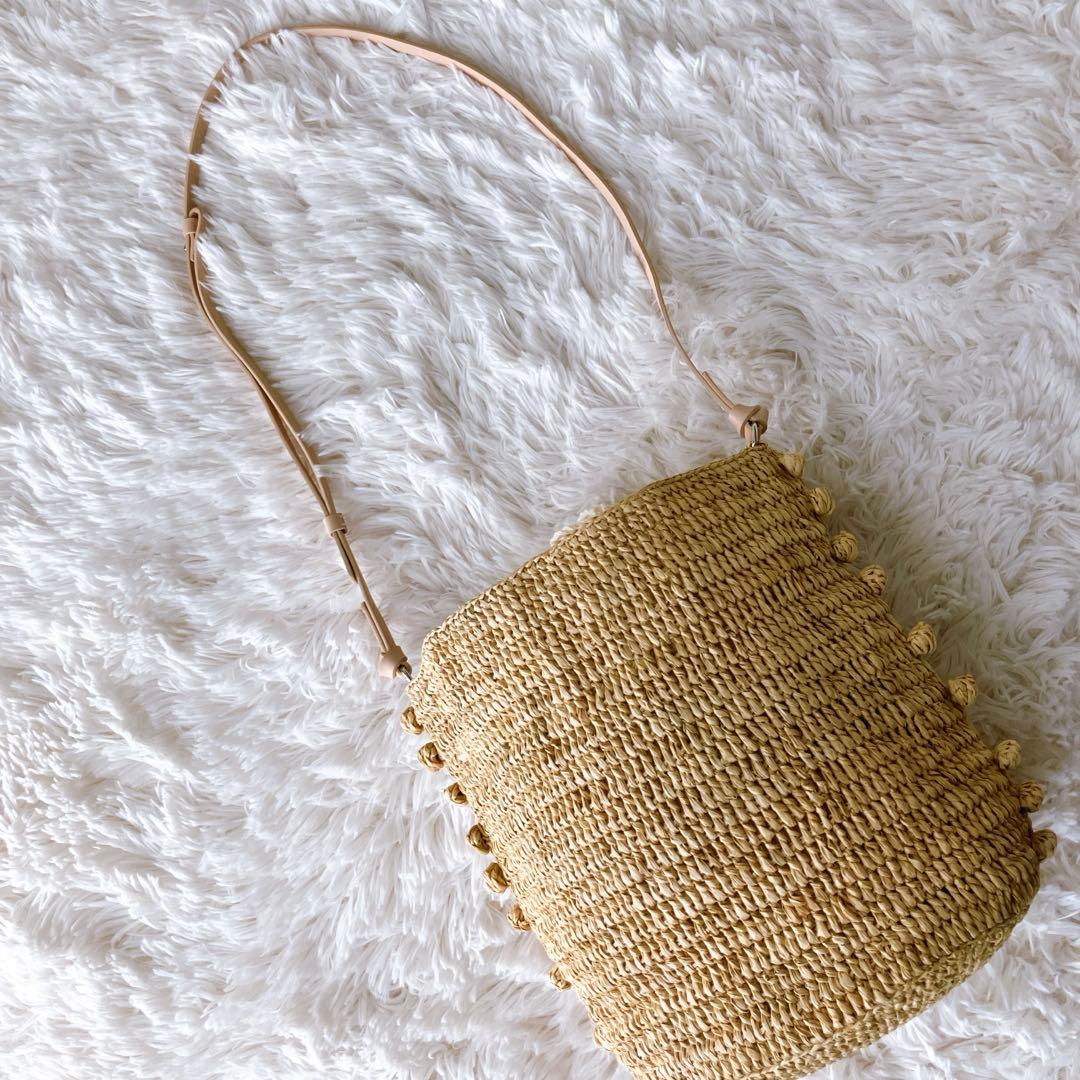 vanessabruno ショルダバッグ ラフィア レザーベルト 巾着付 かご