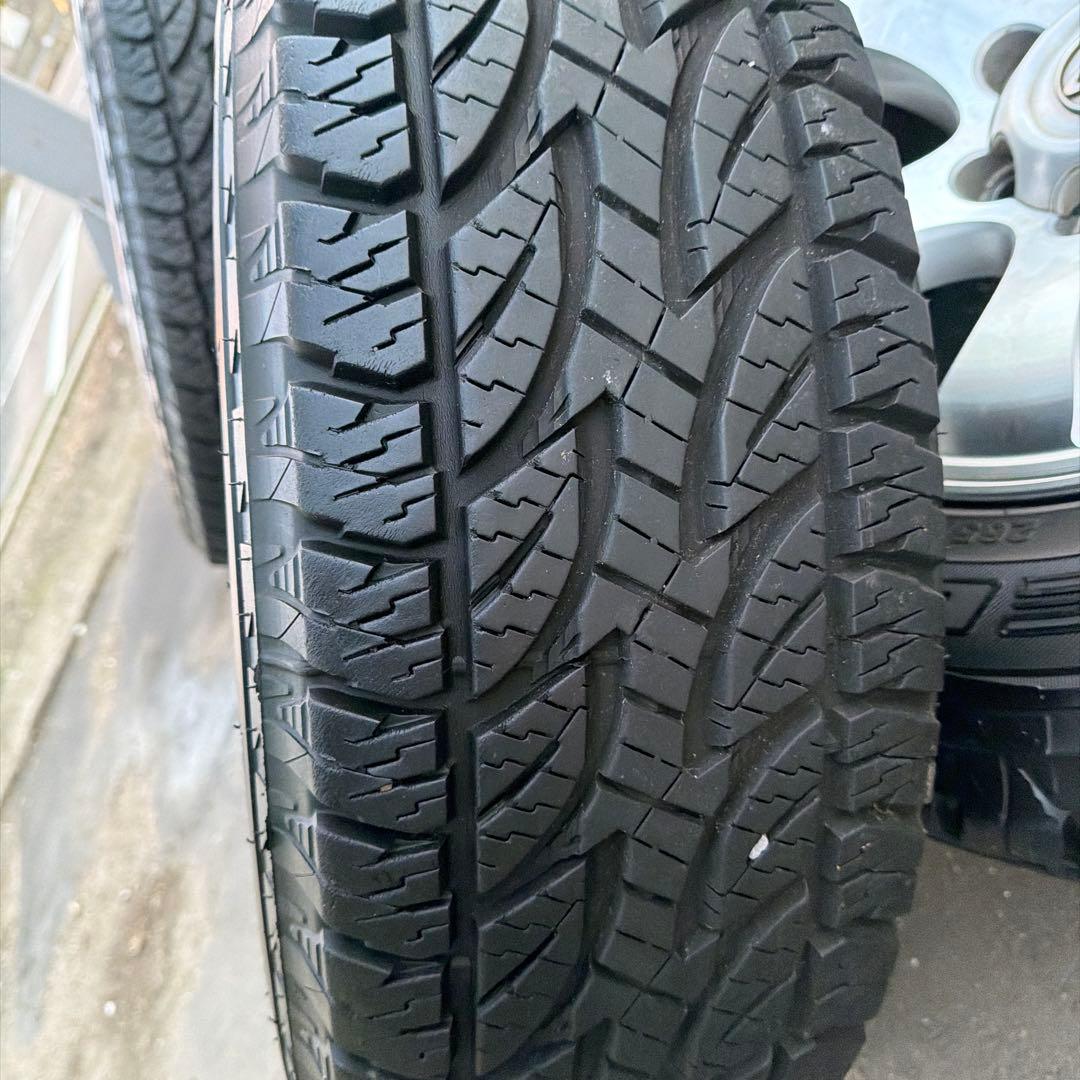 激安価格！　トヨタ 17インチ オフロード タイヤ・ホイールセット