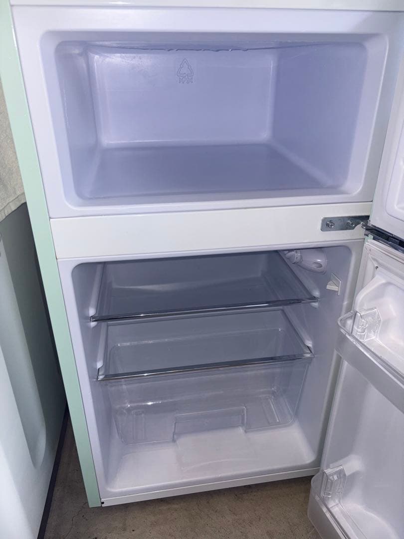 ノンフロン冷凍冷蔵庫　PRR-082D-LG