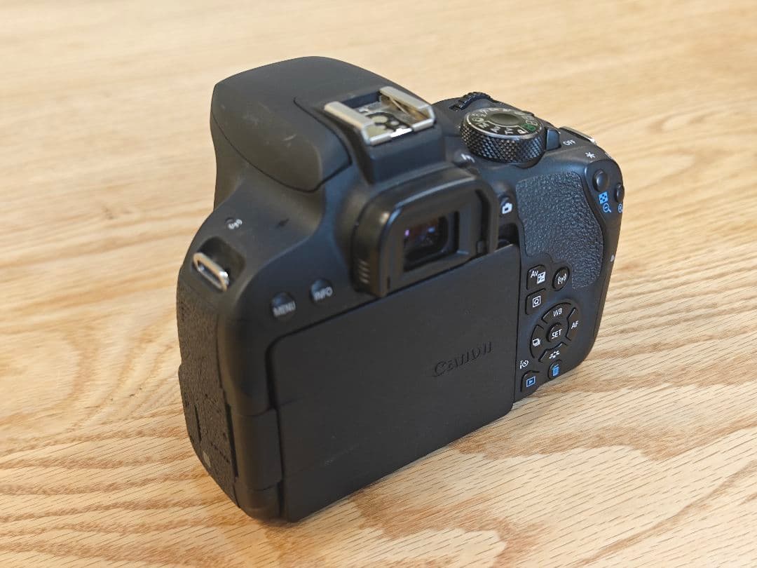 Canon EOS Kiss X9i トリプルレンズキット