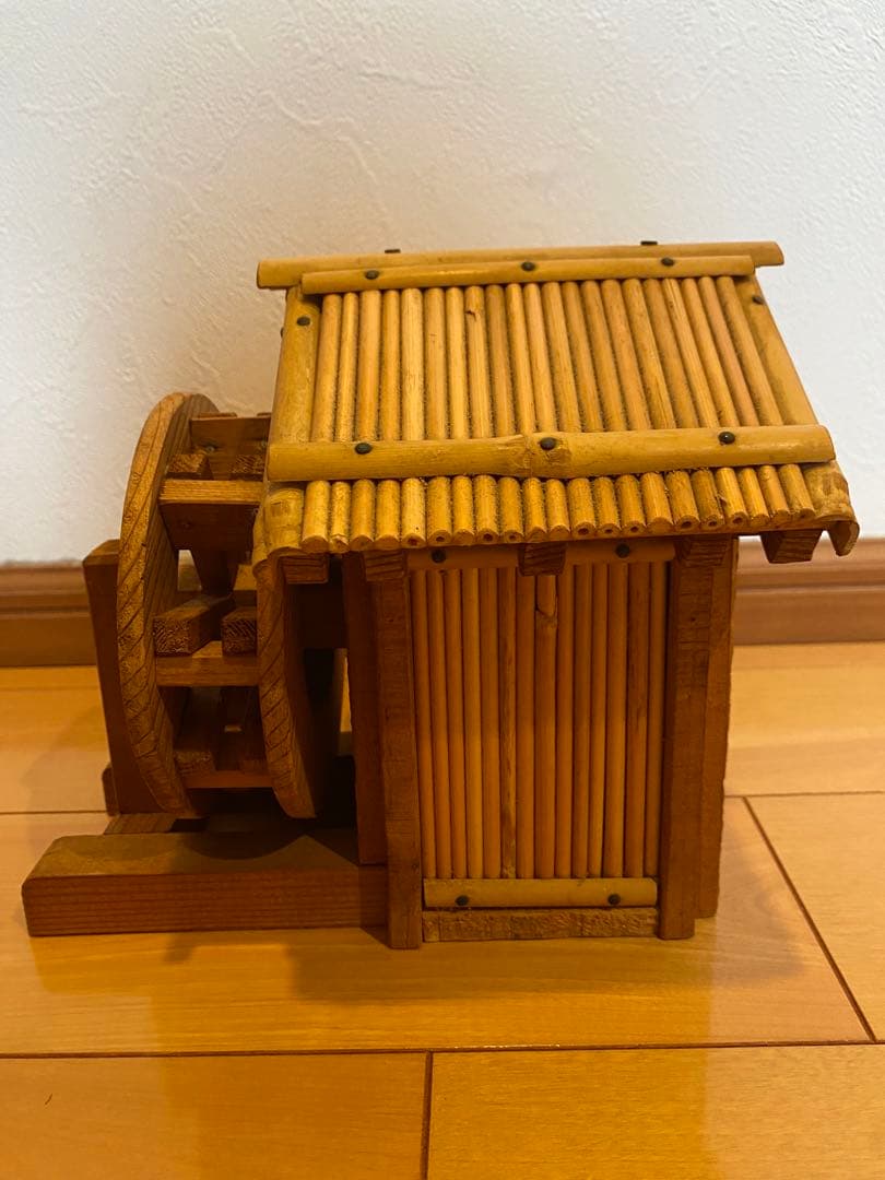 家　水車付き　ミニチュア　置き物