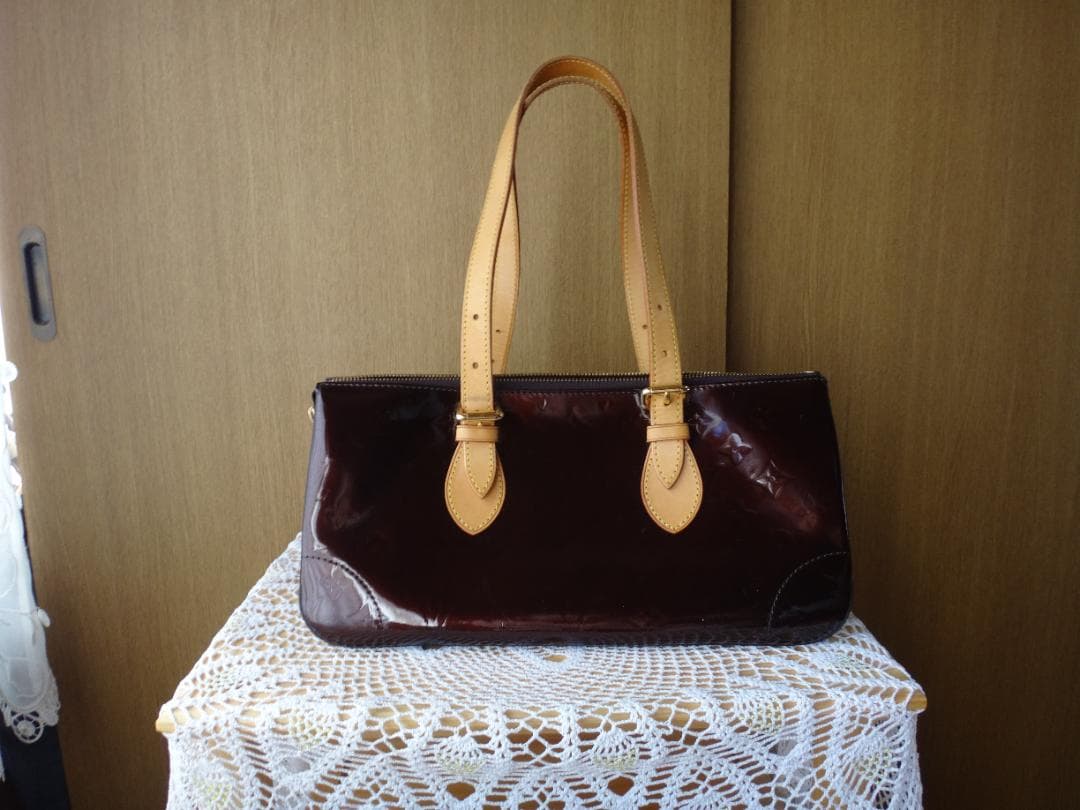 ルイヴィトン ヴェルニ ローズウッド・アヴェニューM93510