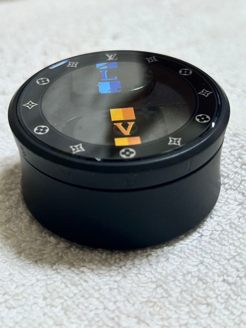 Louis Vuitton ワイヤレスイヤホン 充電ケース付き