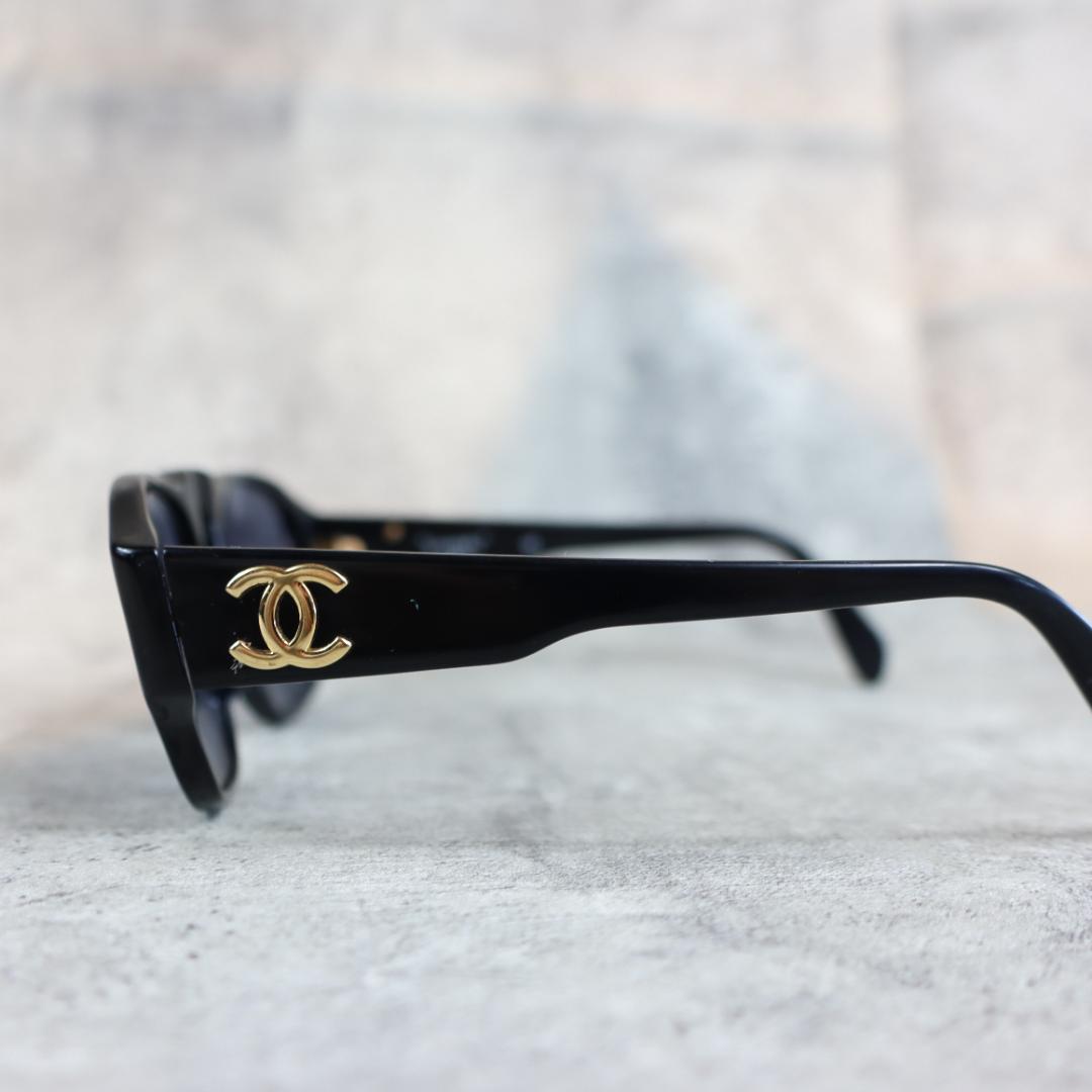 CHANEL シャネル ココマーク サングラス ブラック ゴールド ケース付き