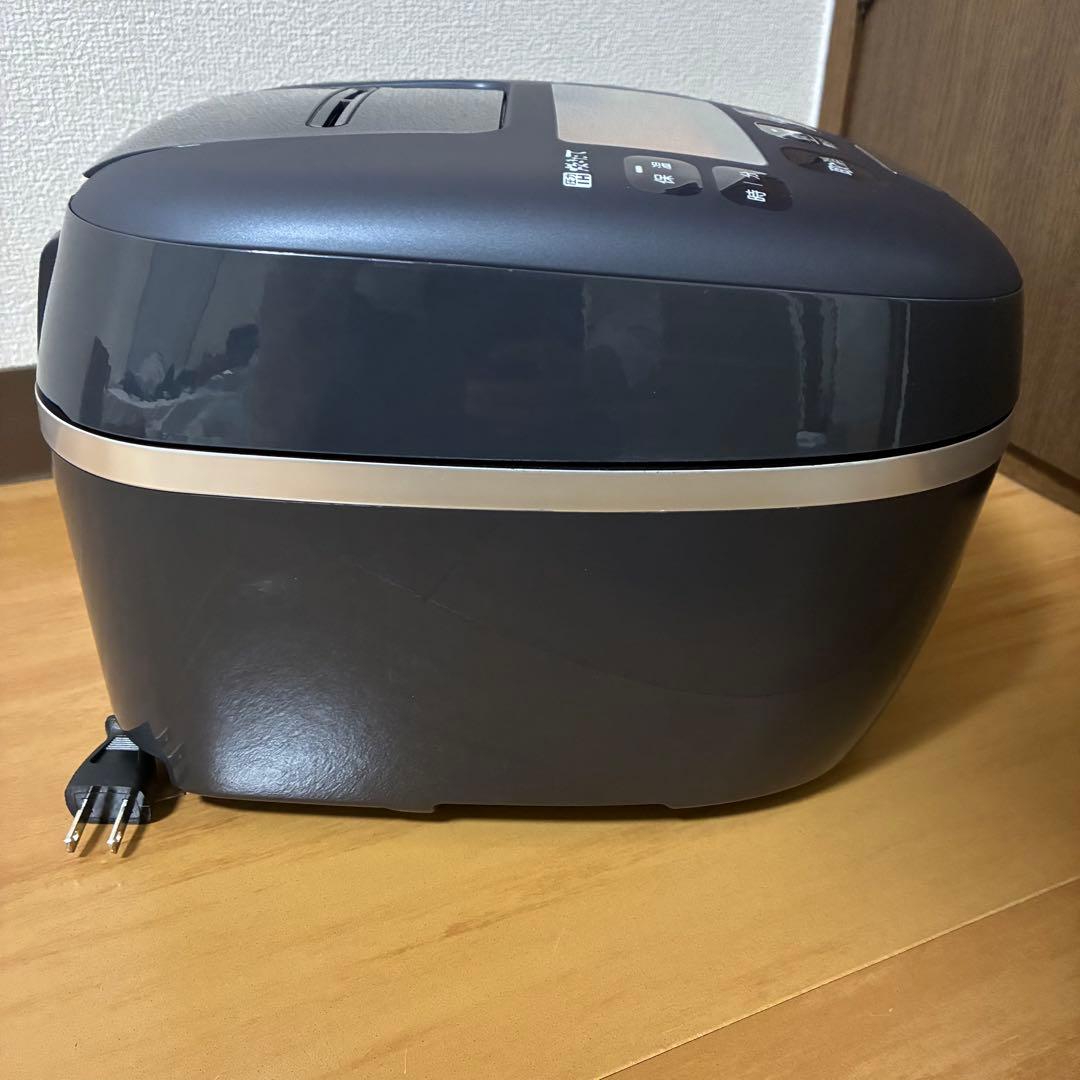 美品 タイガー 圧力IH炊飯ジャーJPL-A100 炊飯器 点検済み