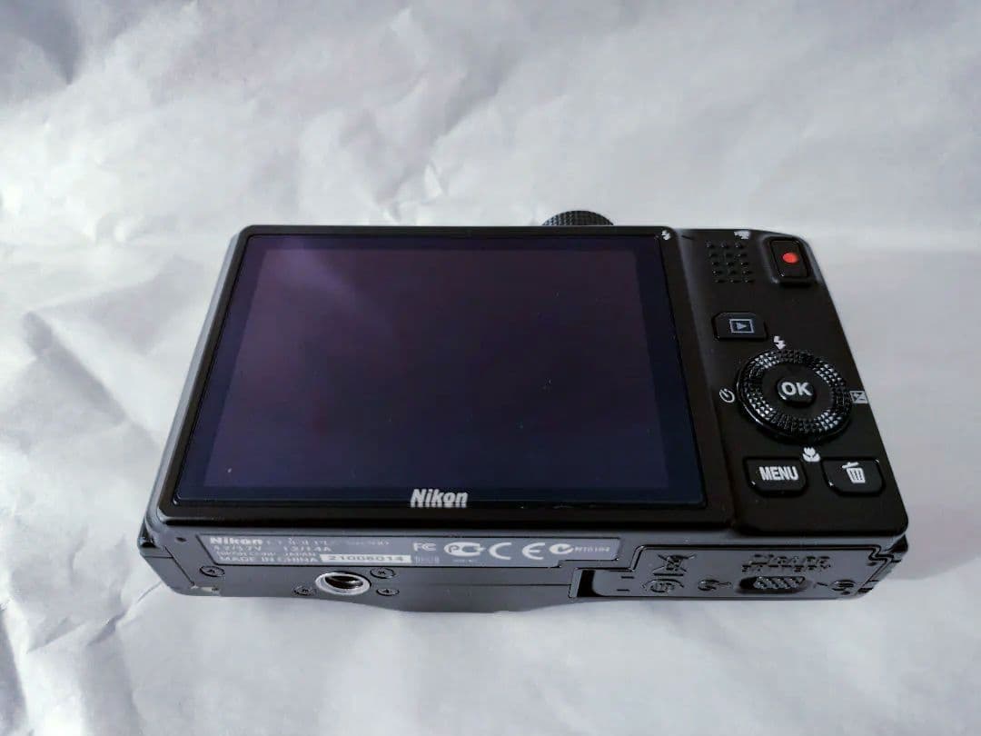 Nikon COOLPIX S8200 ブラック (オールドデジカメ)