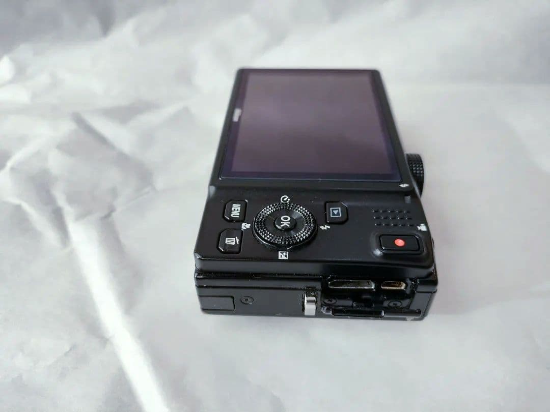 Nikon COOLPIX S8200 ブラック (オールドデジカメ)