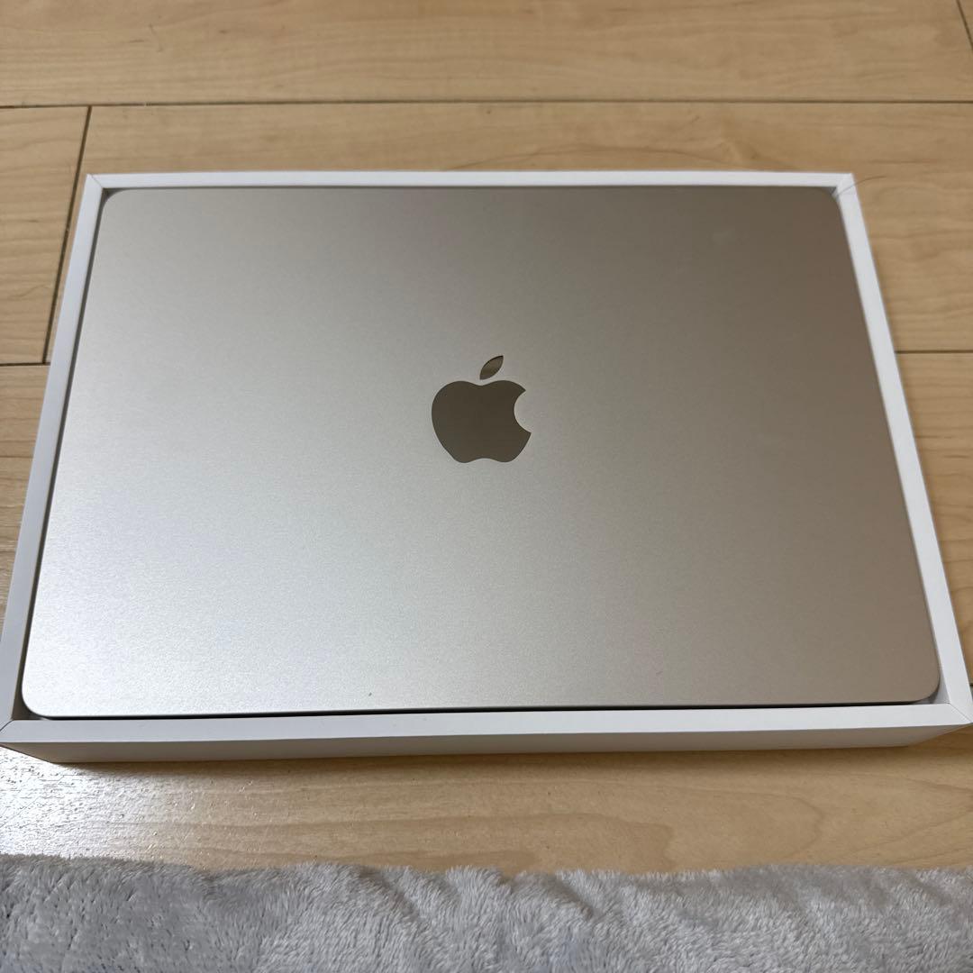 極美品 【未使用】 MacBookAir M2 13.6インチ