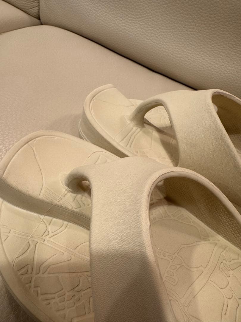 ラクバキ　イージーサンダル ナチュラル L