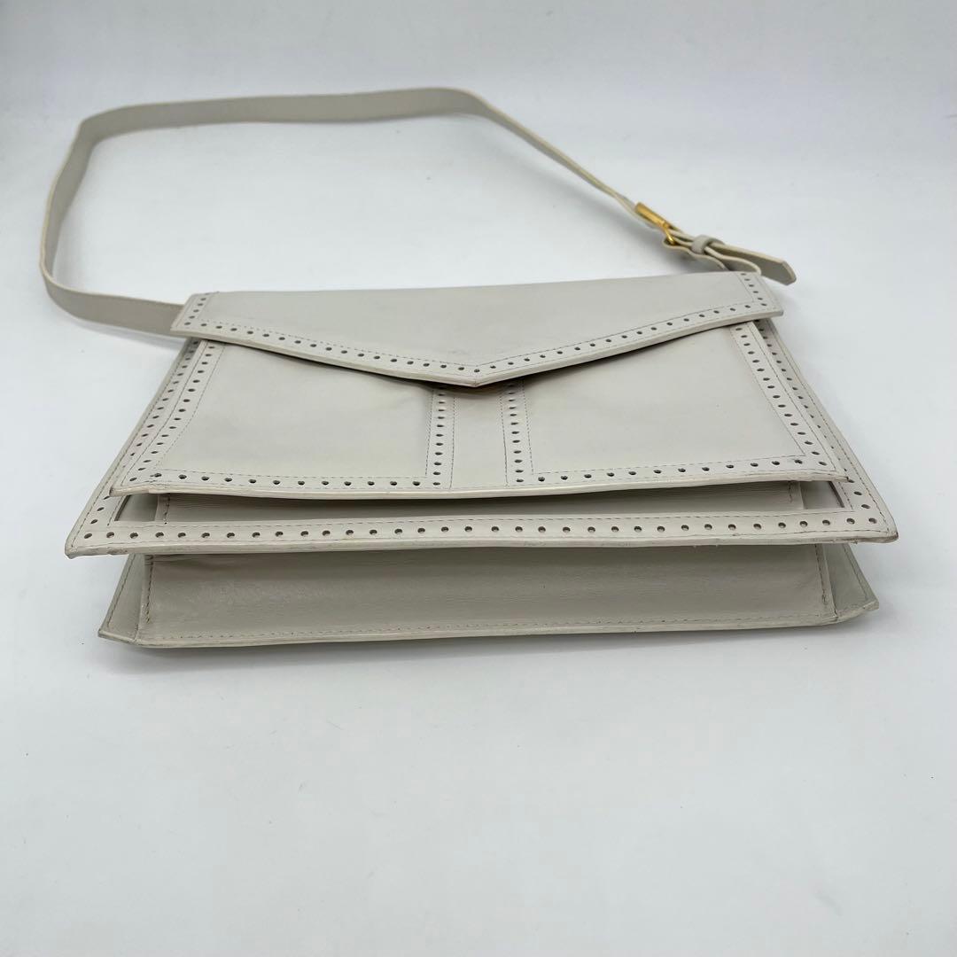 イヴサンローラン ショルダーバッグ ポシェット カサンドラ YSL金具 レザー