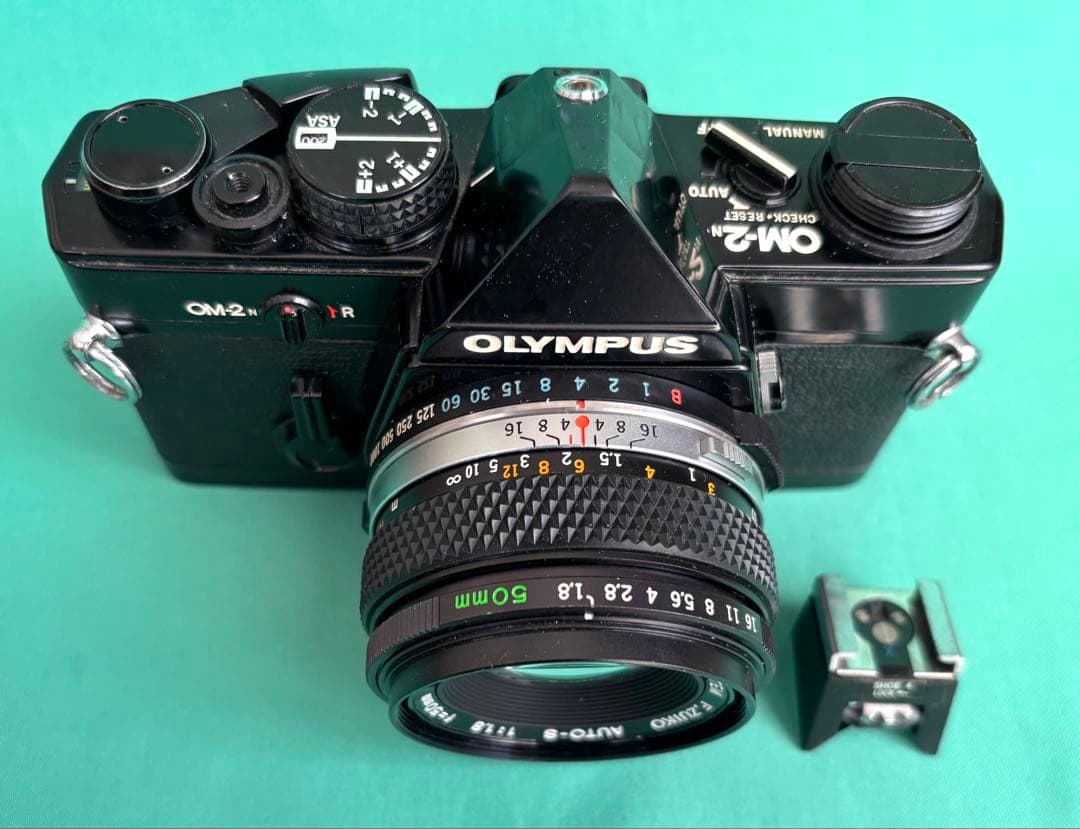 ★ OLYMPUS OM-2N BLACK + 標準レンズ 50mm