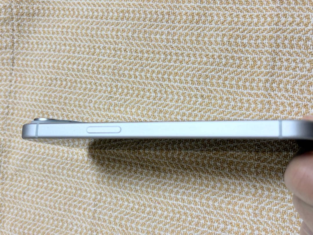 iPhone15 128GB SIMフリー　本体　ホワイト