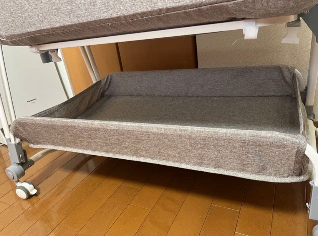 Kino Linpo 多機能ベビーベッド カーキ