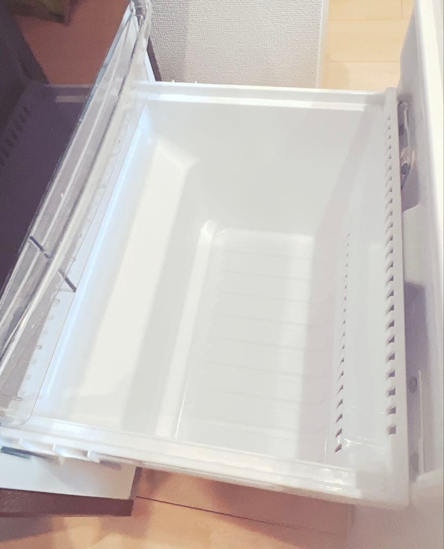 SHARP 黒色冷蔵庫 LED照明付き