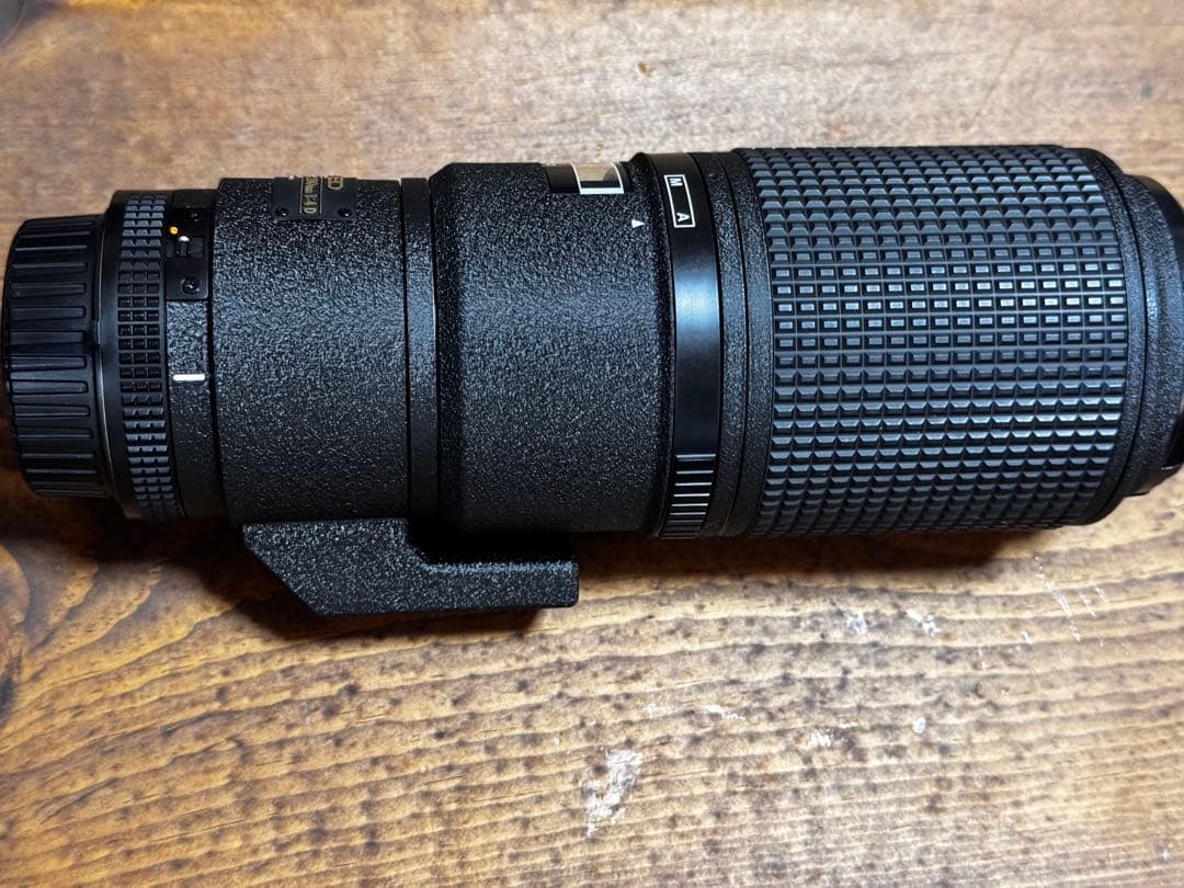 ケース付きNikon ED AF MICRO NIKKOR 200㎜ 1:4 D